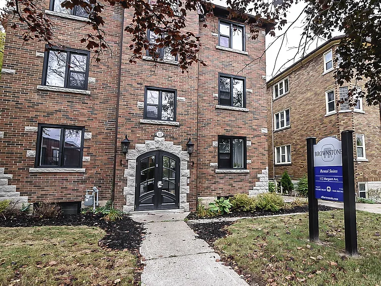 112 Margaret Ave — Photo 1