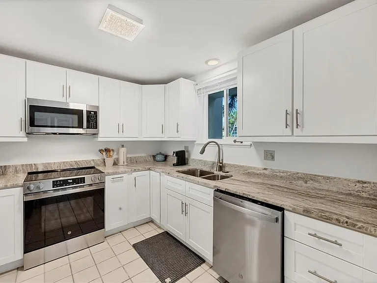 500 S Washington Dr #3A — Photo 8