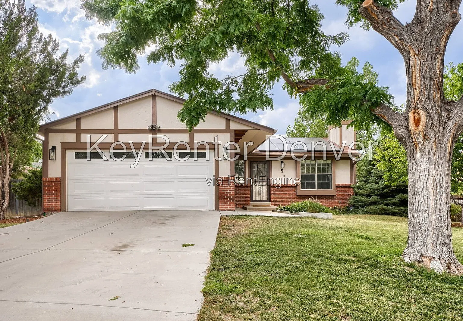 3 bed, 2.0 bath, 1654 sqft, $2,600 — Photo 2