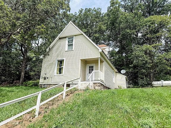 2nd image of 1446 E Lovers Lane Rd