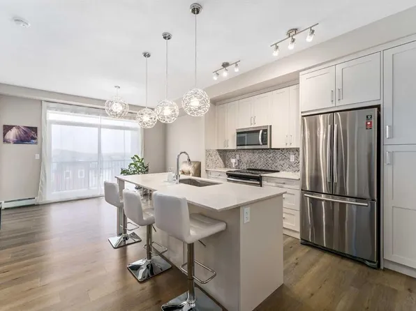 35 NE Walgrove Walk SE #410, Calgary, AB T2X 4E1