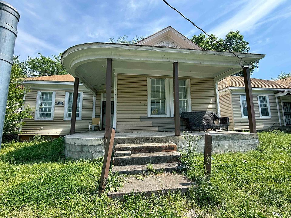 1st image of 212 Leath St