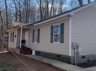 2707 Vaughandale Cir, Gainesville, GA 30506