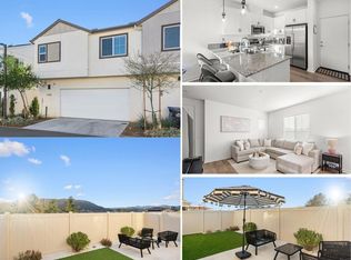 35190 Blossom Pl, Fallbrook, CA 92028