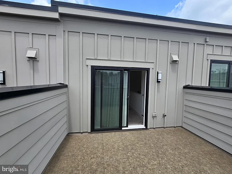 7372 Blade Dr — Photo 36
