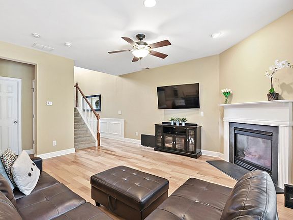 3rd image of 2263 Nottley Dr