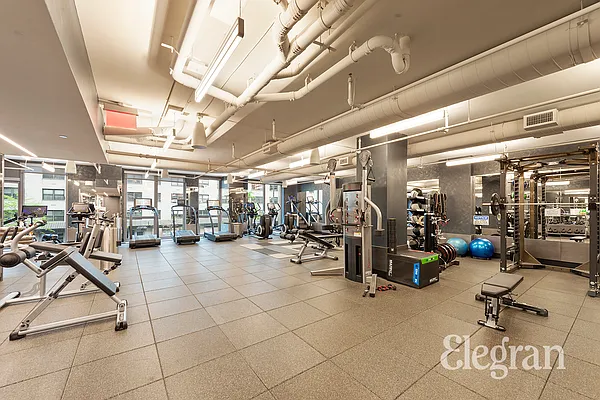 Sold by (Legacy) Elegran | media 8