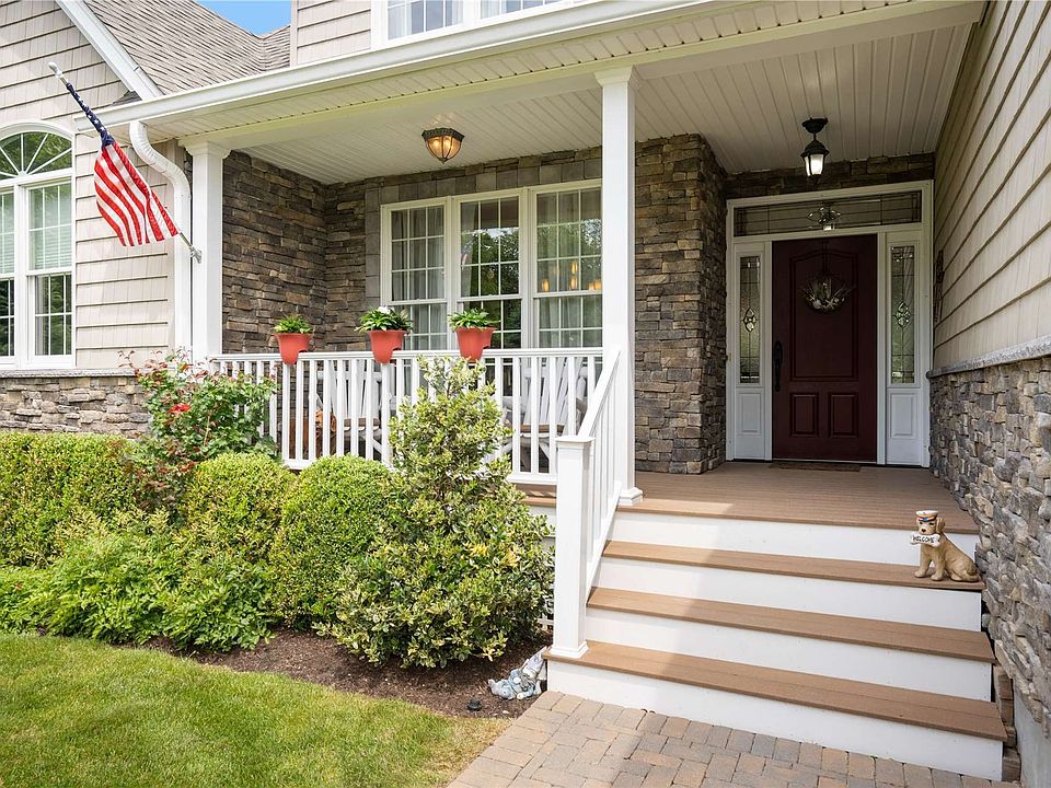 95 Evergreen Ave East Moriches, NY, 11940 Apartments for Rent Zillow