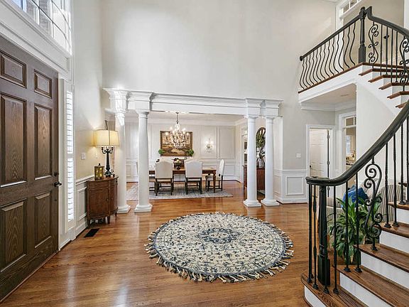 5th image of 9018 Hemingway Grove Cir