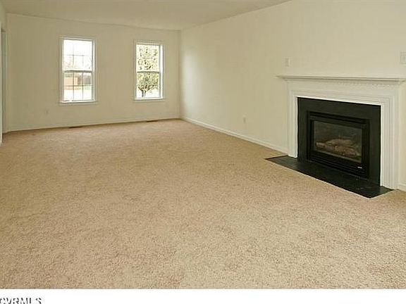 4th image of 7009 Vanderbilt Ave