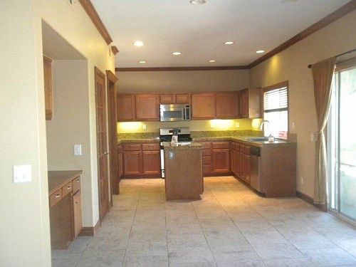 2nd image of 33 Villa Ravenna