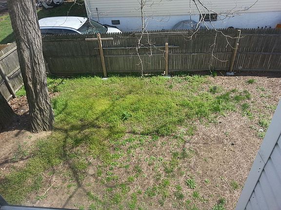 5th image of 13854 Carson St