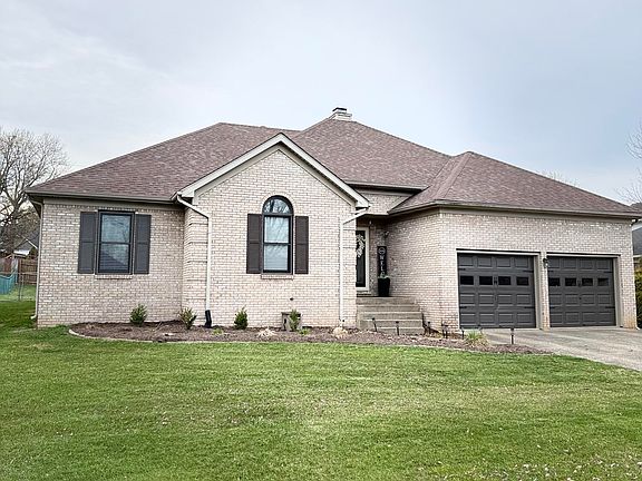 3rd image of 1026 Tyburn Ln