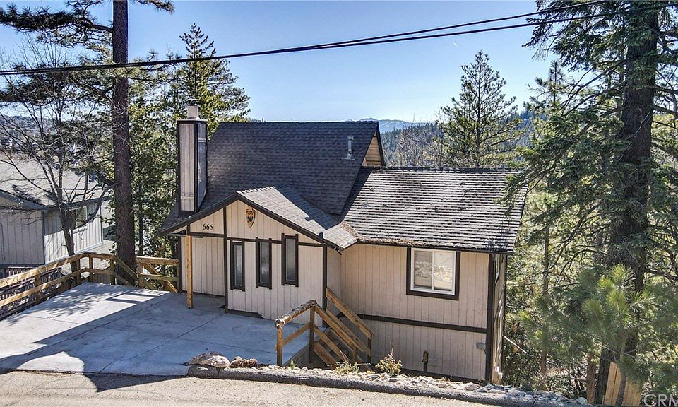 1st image of 665 Sonoma Dr