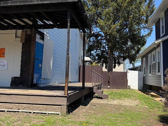4th image of 30 Markison Ave