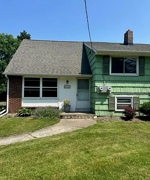 8960 Wehrle Dr — Photo 14