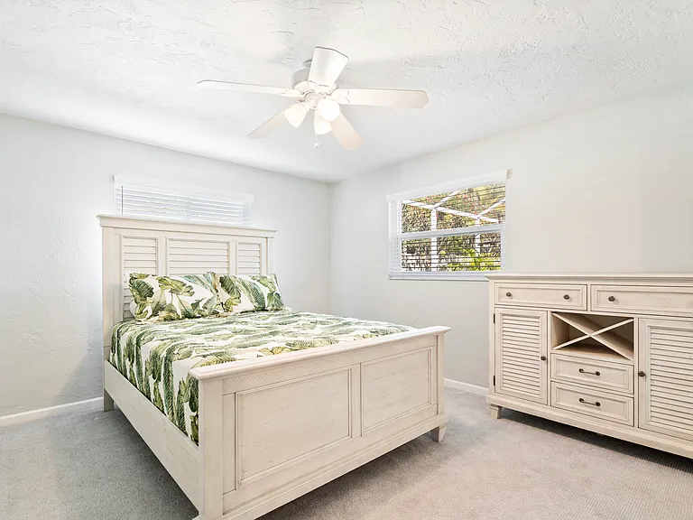 3003 W Vina Del Mar Blvd — Photo 36