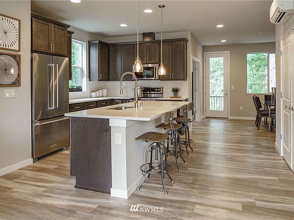 5th image of 13421 C-2 Admiralty Way #26