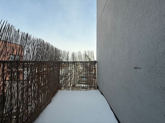 4th image of 118 Erasmus St #3R