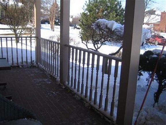 3rd image of 513 Montpelier Ct