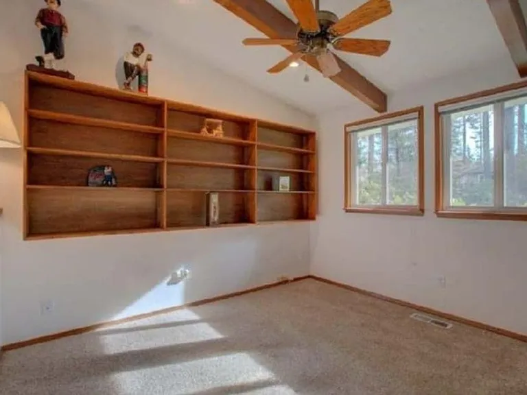 880 E Country Club Dr E — Photo 8