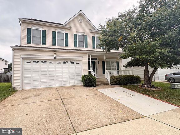 3rd image of 40 Carlsbad Dr