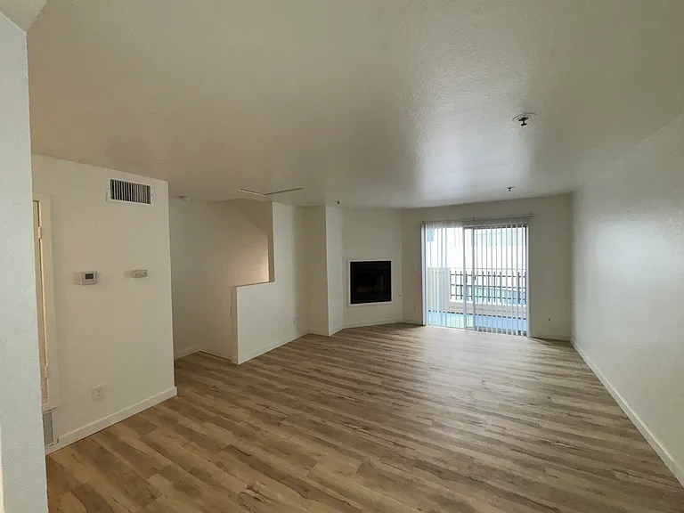 French Park Apartments — Photo 28
