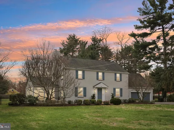 430 Cottage Ave, Edgewater Park, NJ 08010