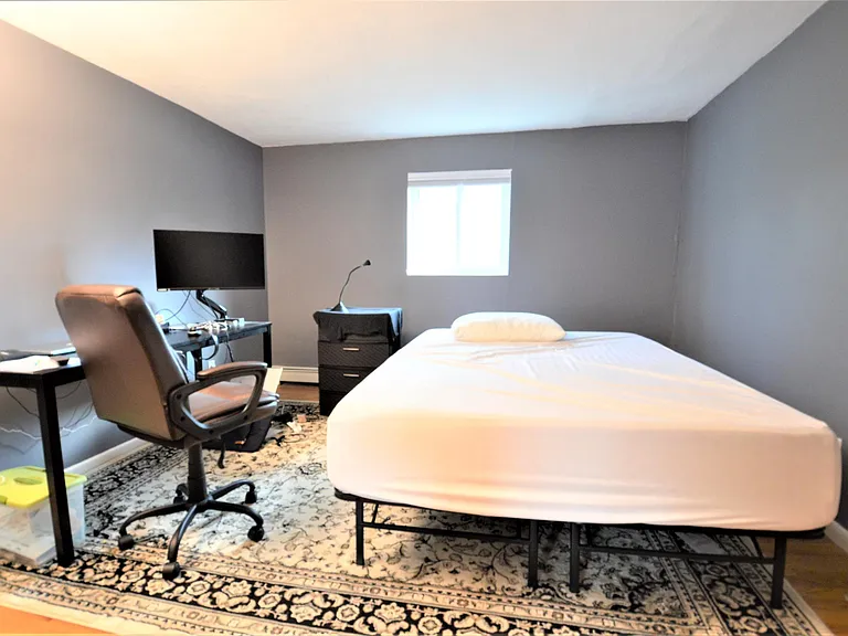 30 Bryon Rd #4 — Photo 6