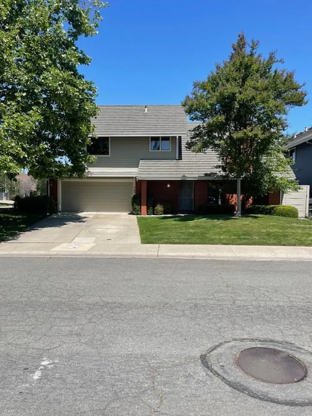 425 Pimentel Way photo 1