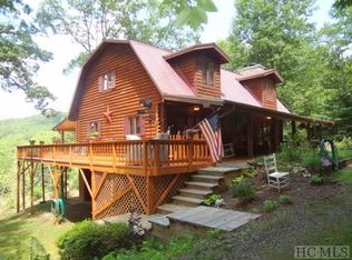 1501 Mountain Laurel Dr, Franklin, NC 28734