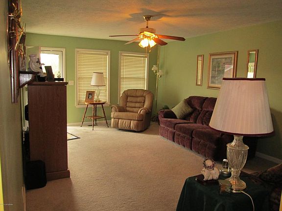 4th image of 7118 Shutesbury Cir