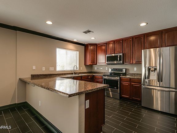 3rd image of 23425 N 121st Ave