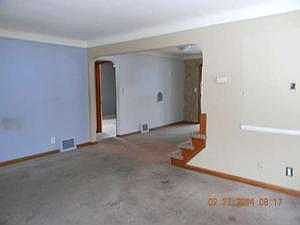 4th image of 10013 Ackley Blvd