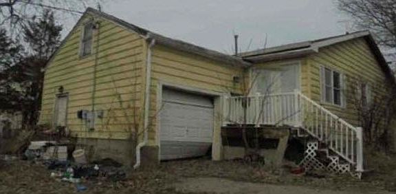 2nd image of 201 W Bennett St