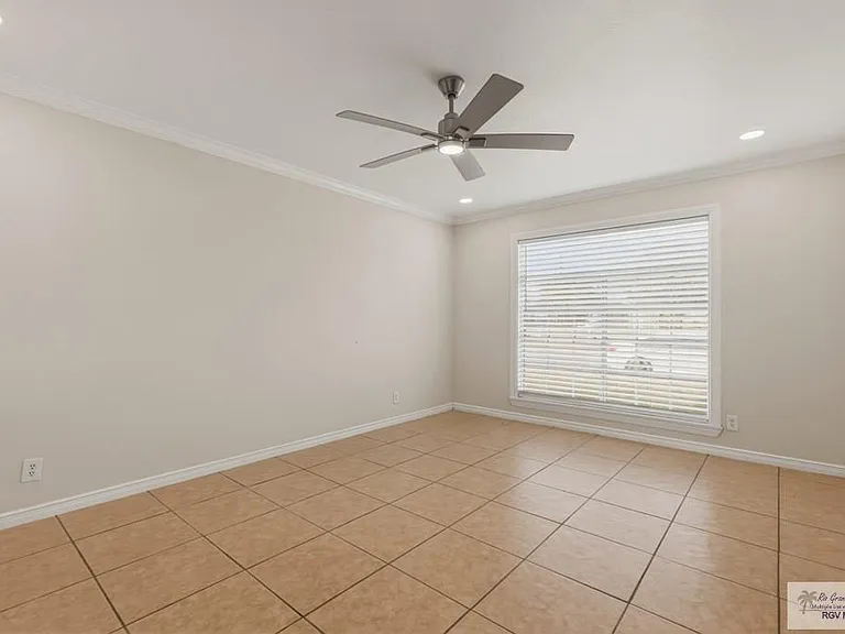 711 Cisneros St — Photo 2