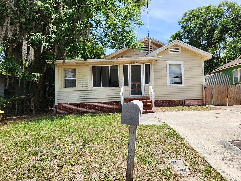 1st image of 822 Laurel St