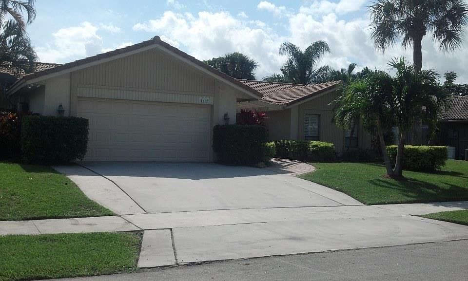2nd image of 1272 NW 14th St