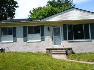401 Lorberta Ln, Waterford, MI 48328
