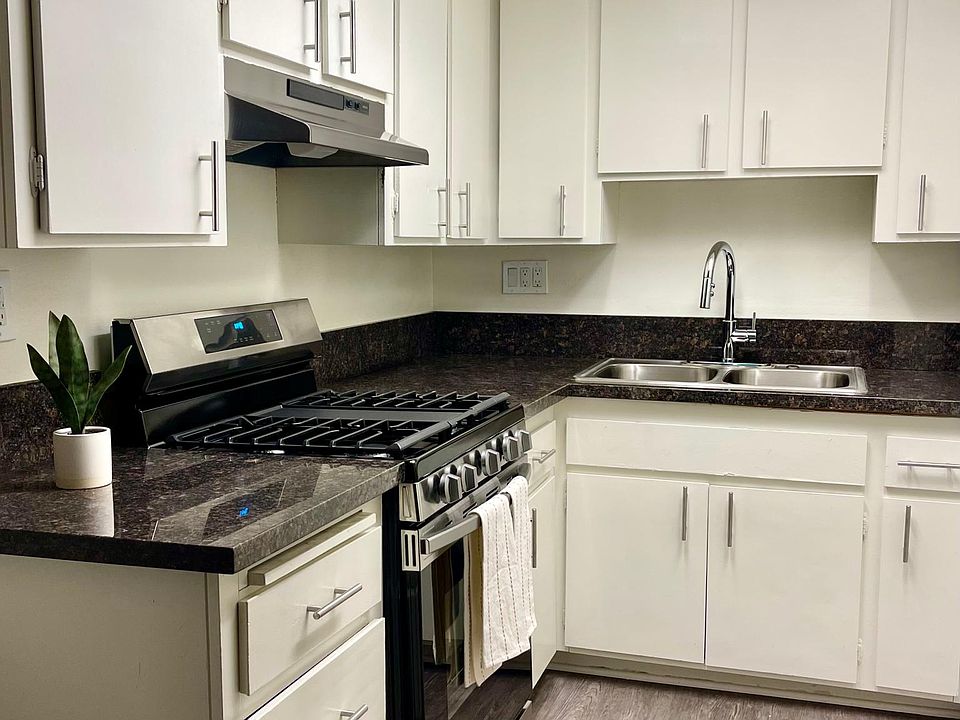 1st image of 9435 Flower St #125