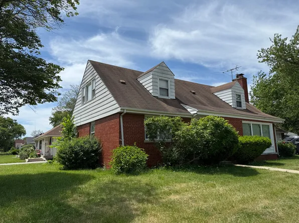 7 W 148th St, Dolton, IL 60419