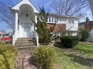 1046 North Broadway, Massapequa, NY 11758