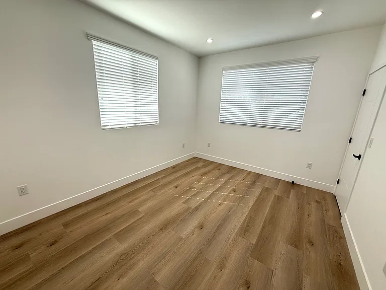 2140 Marathon St — Photo 7