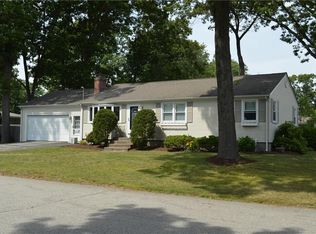 31 Birchwood Way, East Greenwich, RI 02818