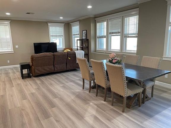 2nd image of 1615 Mercado Way
