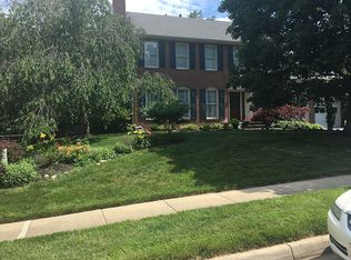 13104 Willow Edge Ct, Clifton, VA 20124