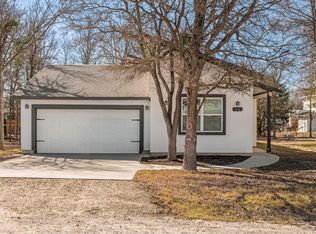 177 Mokulua Ln, Bastrop, TX 78602