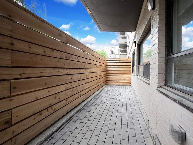 77 Parkwoods Village Dr — Photo 6