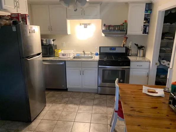 101 1/2 Slocum St, Forty Fort, PA 18704