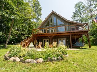 2 Edgewater Ter, Northville, NY 12134